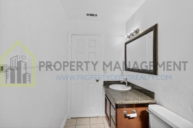 Building Photo - 8991 Fox Creek Dr