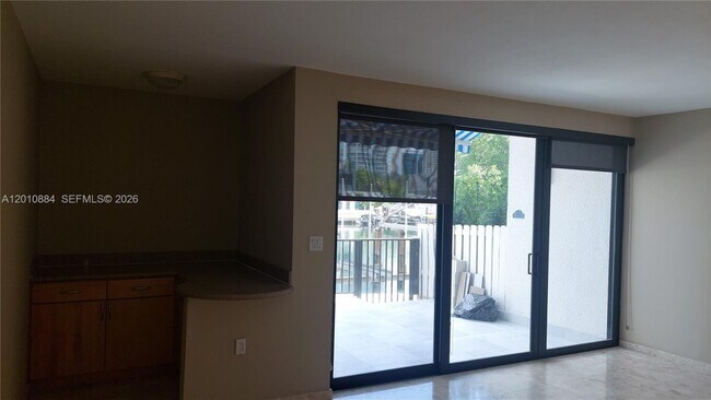 Building Photo - 255 Poinciana Island Dr
