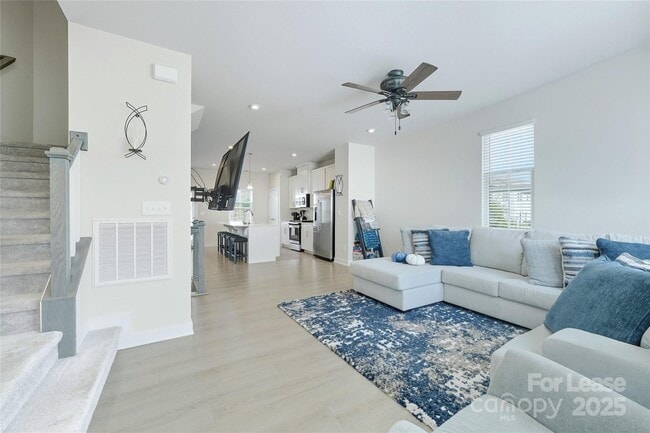 Building Photo - 9226 Mallard Mls Dr
