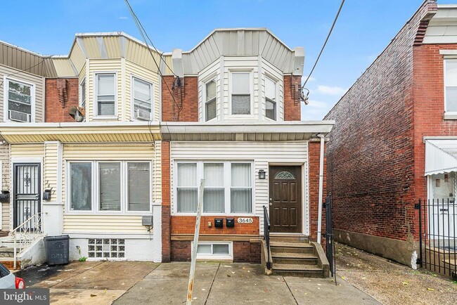 Building Photo - 3645 Emerald St