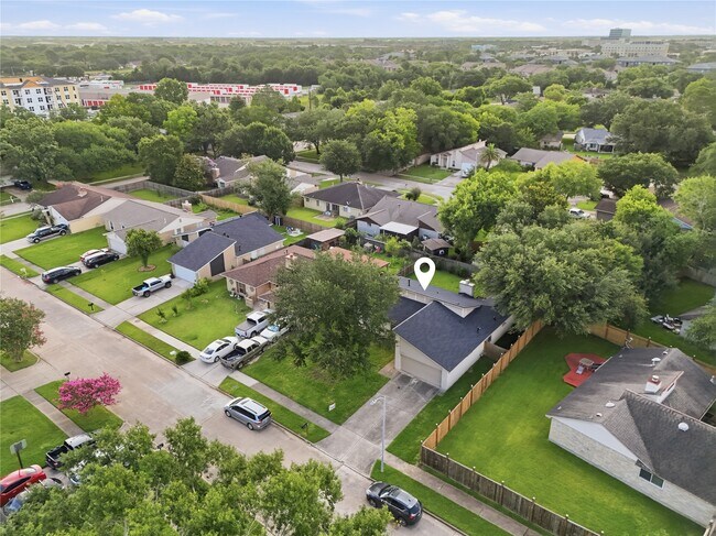 Building Photo - 466 El Toro Ln