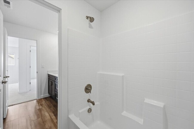 Building Photo - Brand New 3 Bed 3 Bath Townhome