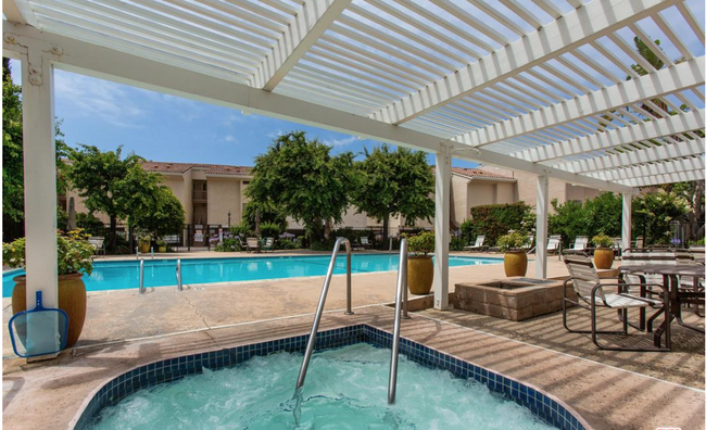 Spa - 23926 De Ville Way