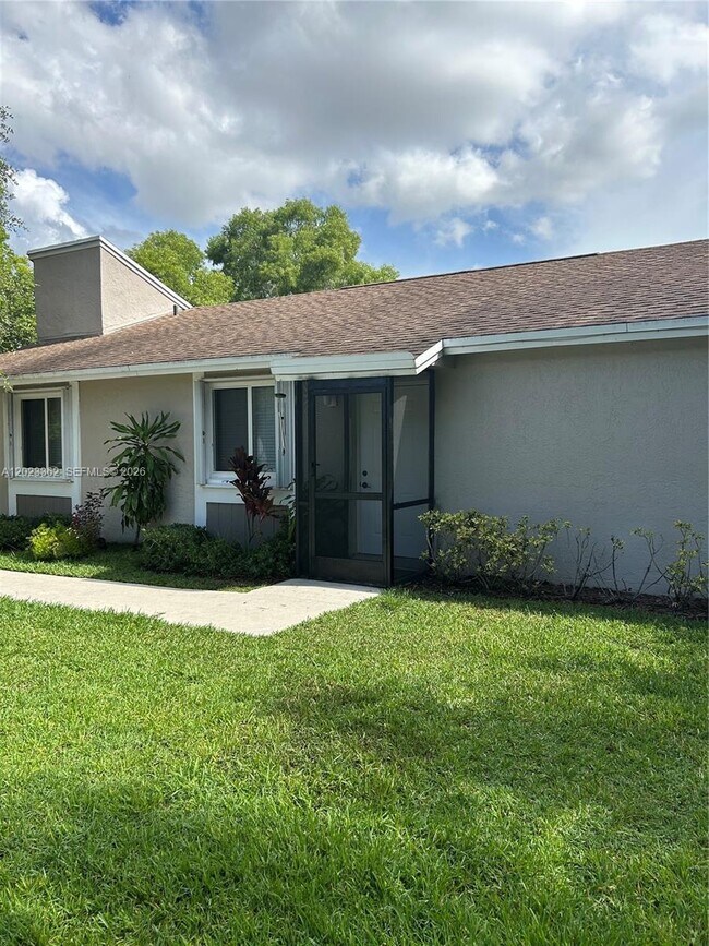 Building Photo - 578 Woodgate Cir