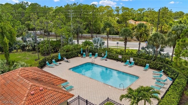 Building Photo - 10030 Maddox Ln