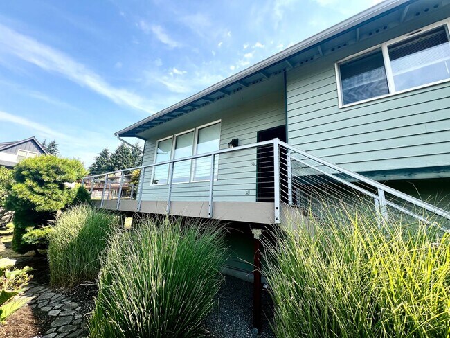 Building Photo - **** Application pending ****