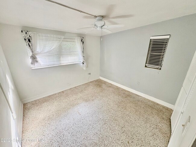 Building Photo - 6587 Towhee Dr