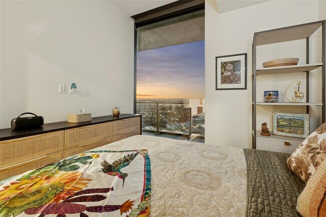 Building Photo - 44 East Ave