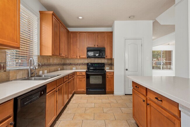 Building Photo - 31214 Windcrest Park Ln