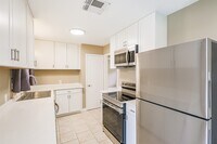Building Photo - 4613 Braeburn Dr