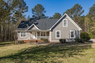 Building Photo - 450 Timber Creek Dr