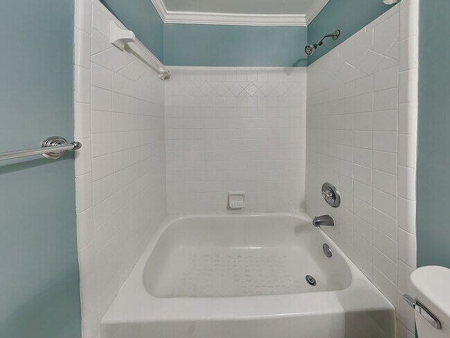 Building Photo - 1634 Ponce De Leon Ave NE