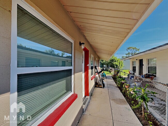 Building Photo - 3719 136th Ave N