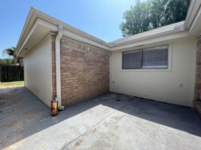 Building Photo - 13531 Rainbow Falls St