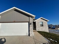 Building Photo - 702 Watermill Cir