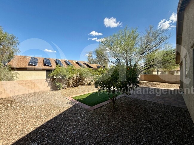 Building Photo - 3259 S Lakeside Ridge Loop
