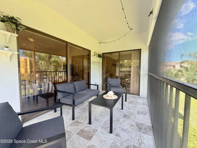 Building Photo - 6175 S Mirror Lake Dr