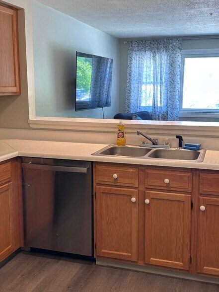 Kitchen to LR - 18 Smithwheel Rd