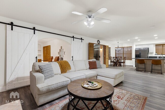 Building Photo - 3808 N Sawtooth Cir