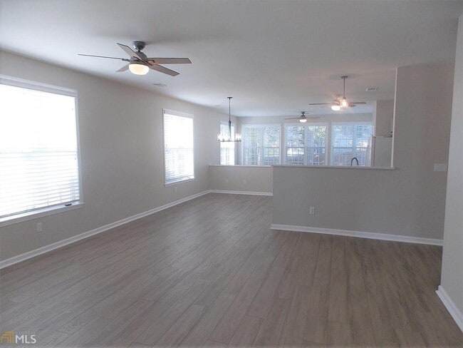 Building Photo - 2310 Applegate Ln