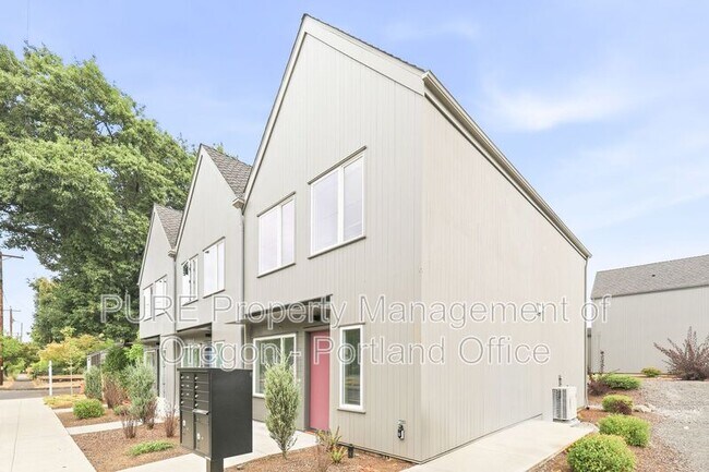 Building Photo - 6786 N McKenna