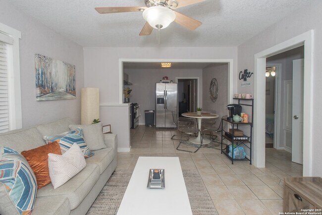 Building Photo - 611 Brunswick Blvd