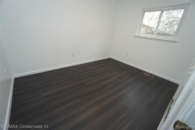 Building Photo - 11012 Jackson St