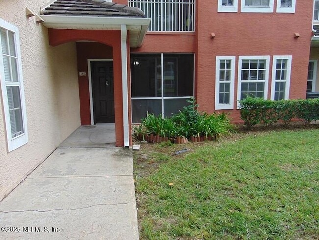 Primary Photo - 10075 Gate Pkwy N