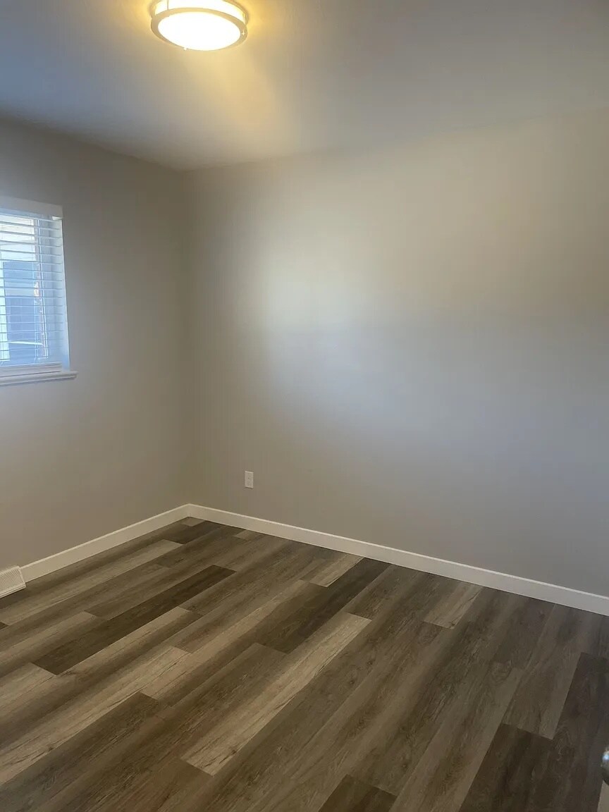 Building Photo - 4564 Everett St