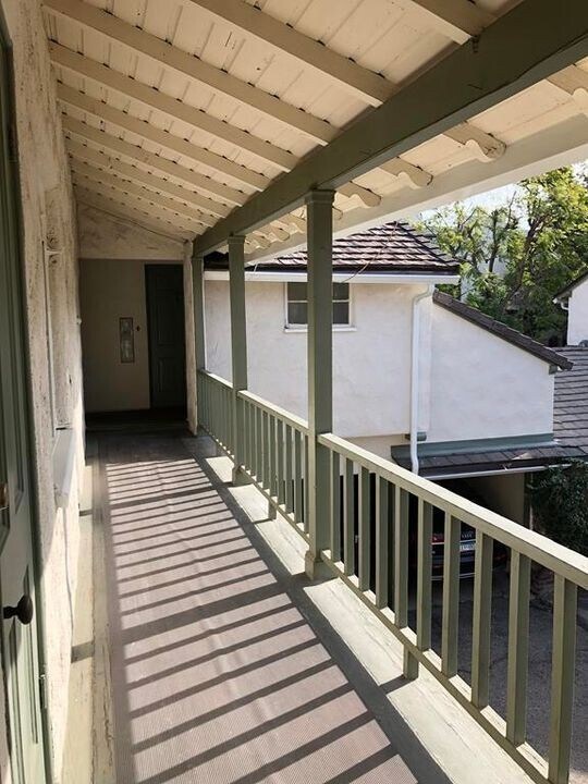 Building Photo - 1221 N Sweetzer Ave