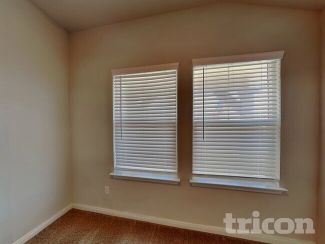 Building Photo - 5803 Zoey Wy