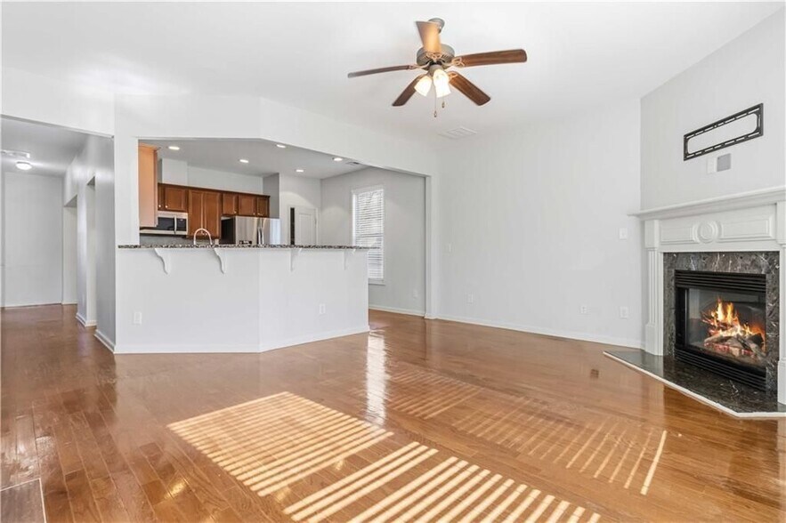 Building Photo - 5675 Falls Landing Dr