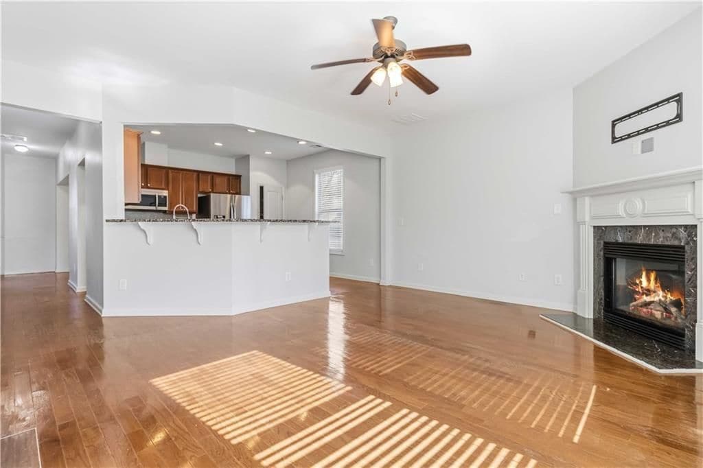 Building Photo - 5675 Falls Landing Dr