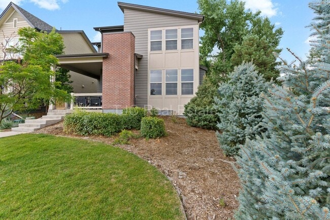 Building Photo - 8890 Yates Dr