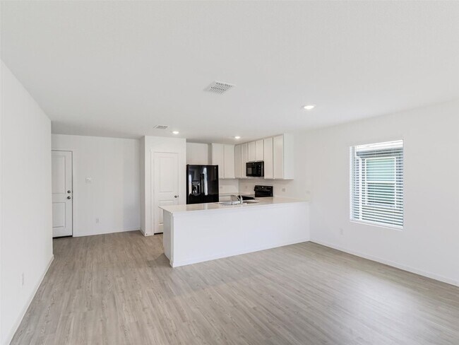 Building Photo - 6744 Teal Cir