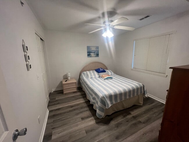 Building Photo - Lakeview Condo for Rent - The Ledges, Osage Beach!