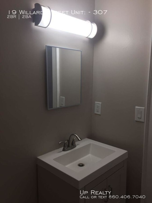 Building Photo - 19 Willard St