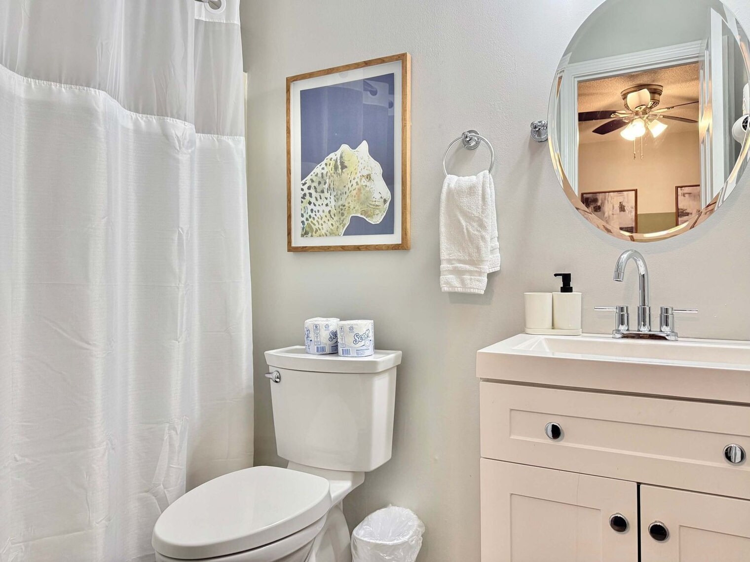 Building Photo - 1275 Sweet Pine Dr