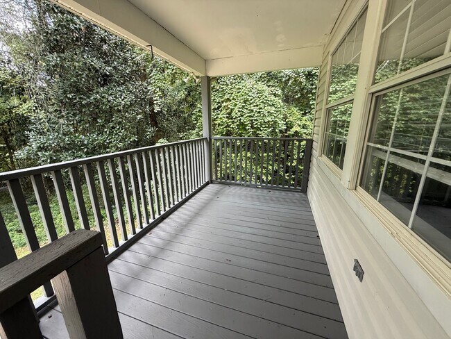 Building Photo - 249 Starmount Dr