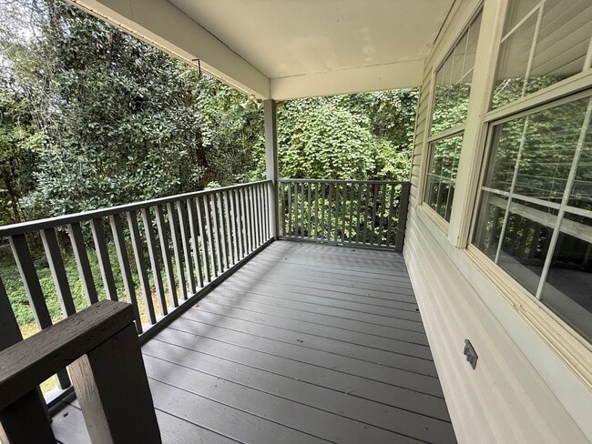 Building Photo - Great Home Off Meridian Road