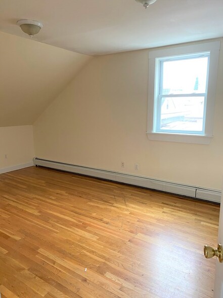 Building Photo - 22 Marcella St