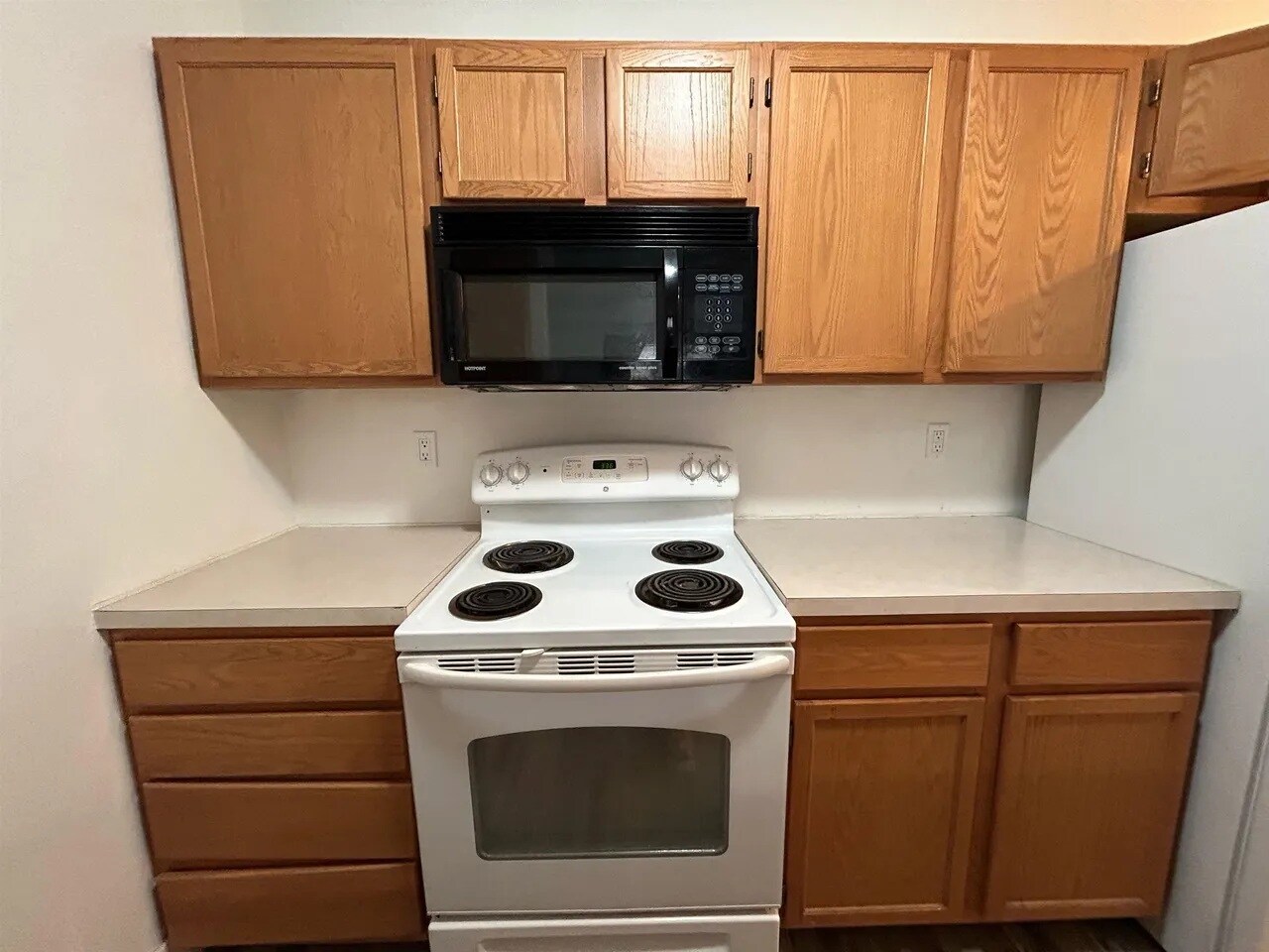 Building Photo - 1100 W Quinn Rd