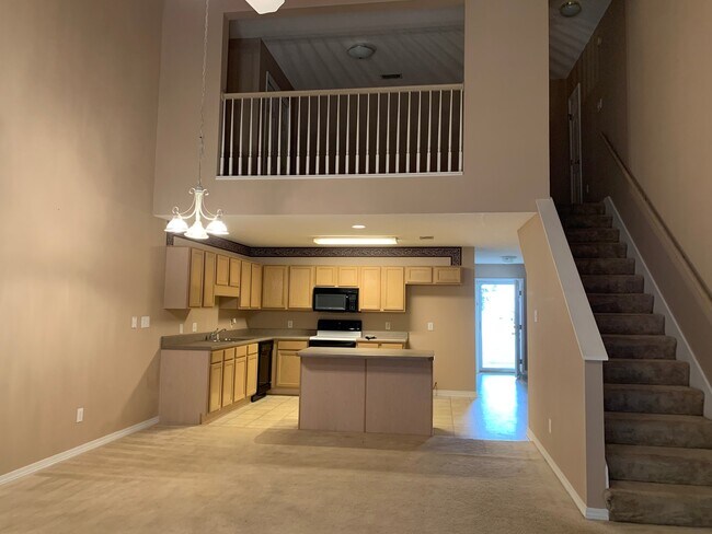 Building Photo - 755 Willow Springs Dr