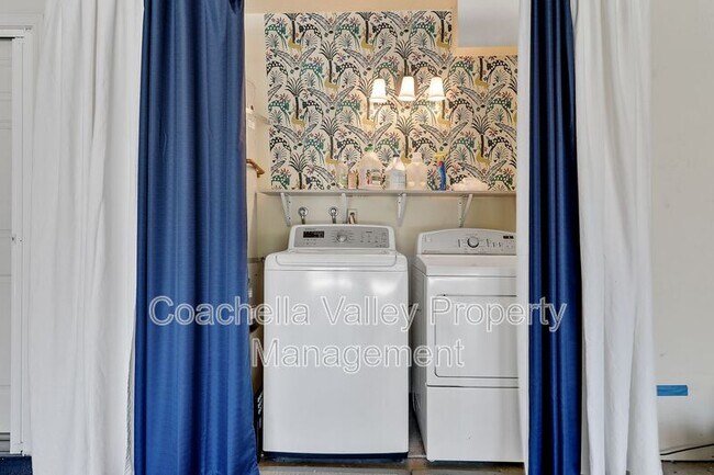 Building Photo - 158 Wimbledon Ct