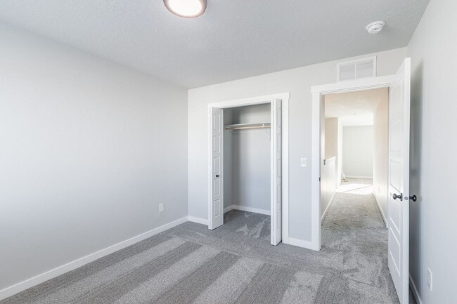Building Photo - New 4 Bed 2.5 Bath House in Star