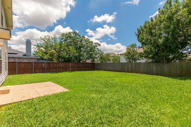 Building Photo - 2228 Bradford Pear Dr