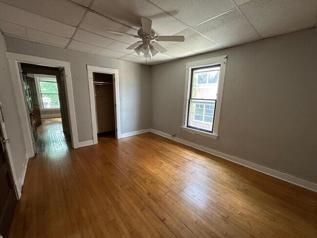 Building Photo - 110 S Blair St