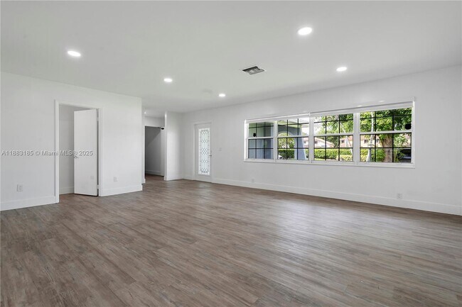 Building Photo - 11240 Sheridan St
