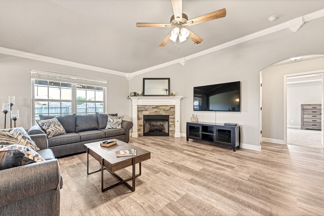 Building Photo - 1801 SW Ashbury St