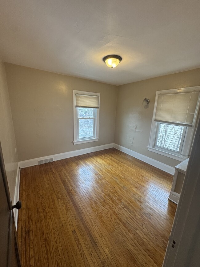 Building Photo - 2345 Airport Hwy